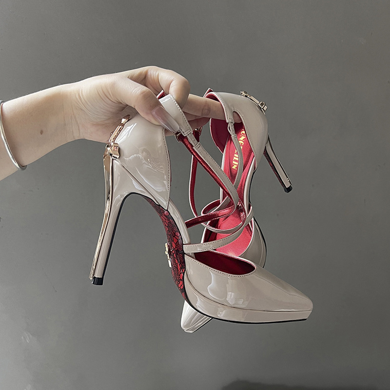 Zapatos de tacón de aguja de c - Leather Classic Strap reseña y precio